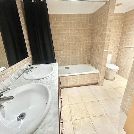 Guadalmina House Tatil Evi *