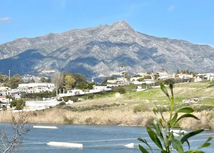 Guadalmina House בית נופש *