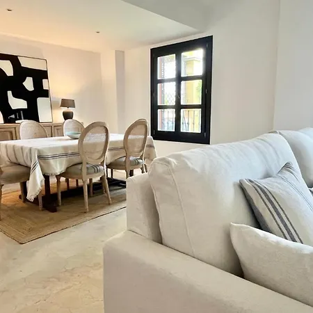 Guadalmina House Nyaraló *