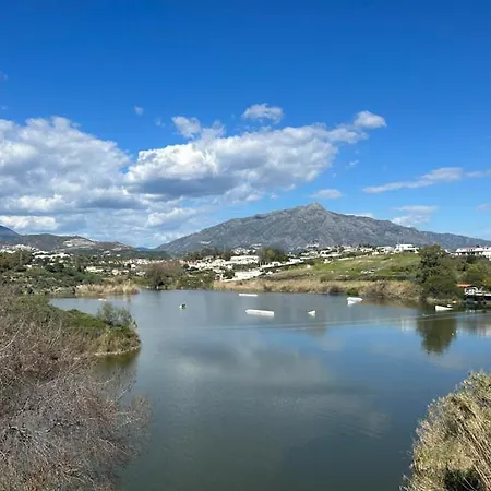 Guadalmina House * 马尔韦利亚